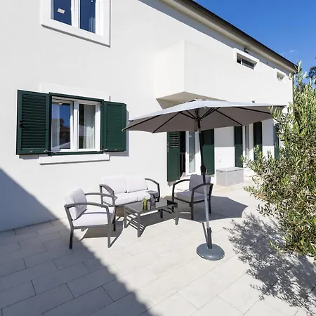 With A Parking Space Hvar - 22023 *