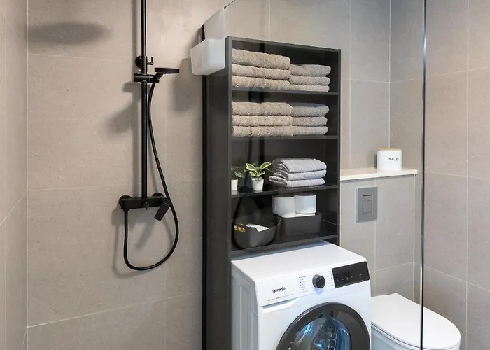 With A Parking Space Hvar - 22023 * 赫瓦尔