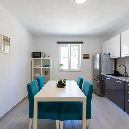 With A Parking Space Hvar - 22023 Daire *