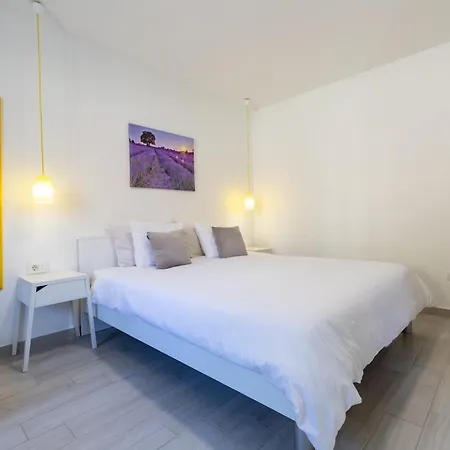 Apartment With A Parking Space Hvar - 22023
