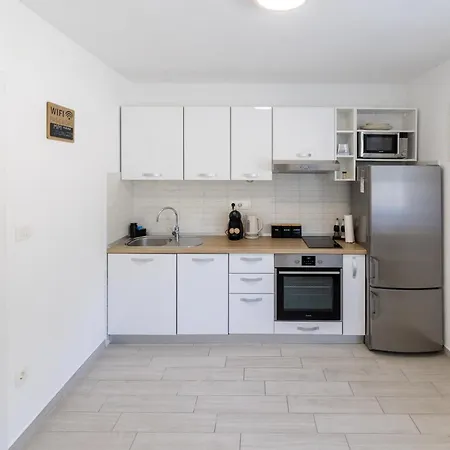 Apartment With A Parking Space Hvar - 22023