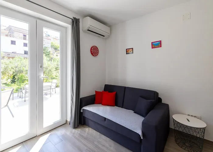 Apartment With A Parking Space Hvar - 22023 *