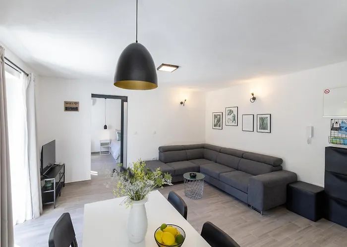 With A Parking Space Hvar - 22023 *